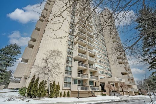 Apartment in Oakville, Ontario