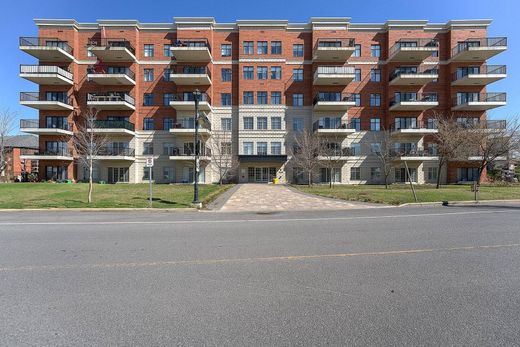 Apartment in Brossard, Montérégie