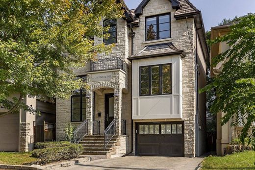 Casa Unifamiliare a Toronto, Ontario