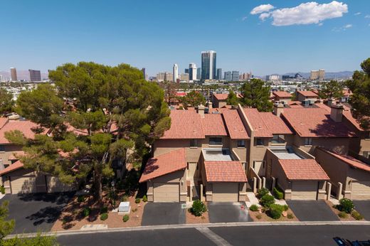 Townhouse in Las Vegas, Clark County