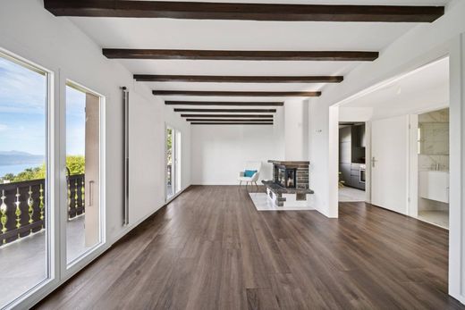 ‏בית חד-משפחתי ב  Mont-Pelerin, Riviera-Pays-d'Enhaut District