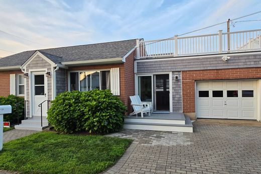 Luxury home in Old Saybrook, Middlesex County