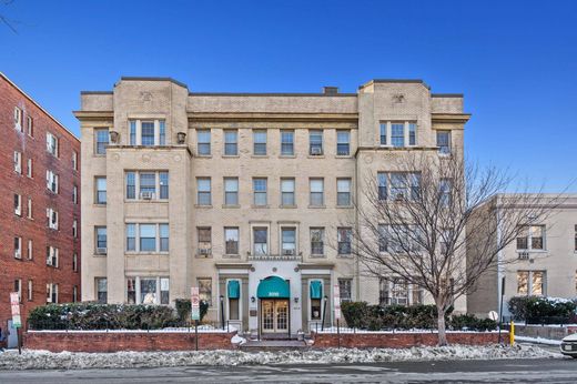 Apartment in Washington, Washington County