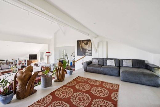 Detached House in Grens, Nyon District