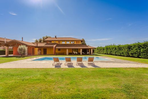 Villa a Suno, Novara