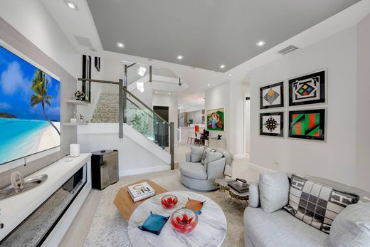 Luxury home in Hollywood, Broward County