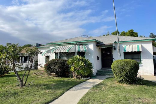 Detached House in Van Nuys, Los Angeles County