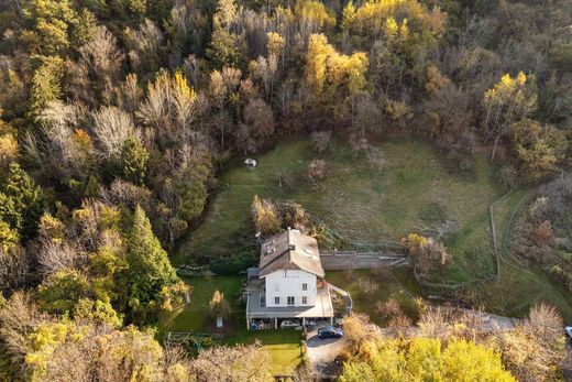 Detached House in Salins, Sion District