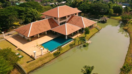 Casa de lujo en Chiang Mai, Chiang Mai Province