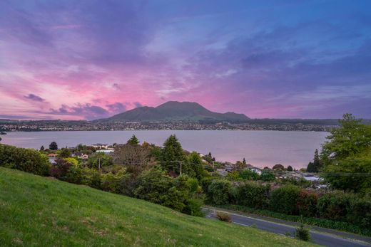 Grond in Taupo, Taupo District