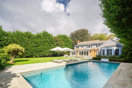 Detached House in Southampton, Suffolk County