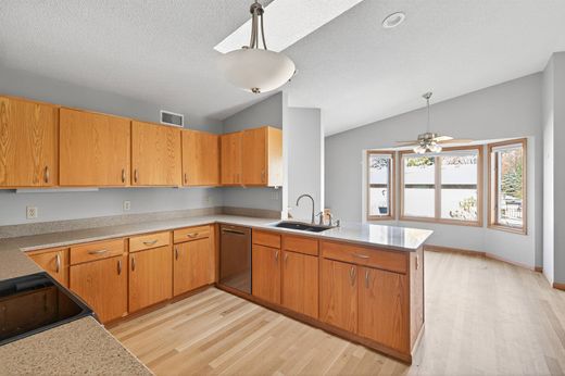 Vadnais Heights, Ramsey Countyの一戸建て住宅