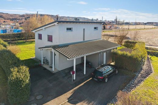 Detached House in Belmont-Broye, Broye District