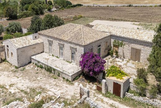 Detached House in Modica, Ragusa