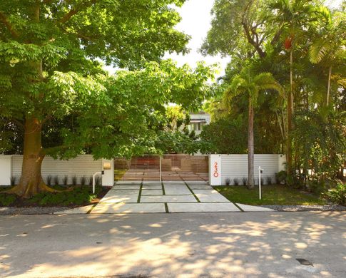 Vrijstaand huis in Coral Gables, Miami-Dade County