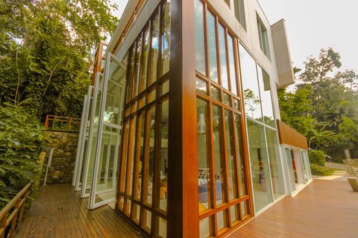 Частный Дом, Guarujá, São Paulo