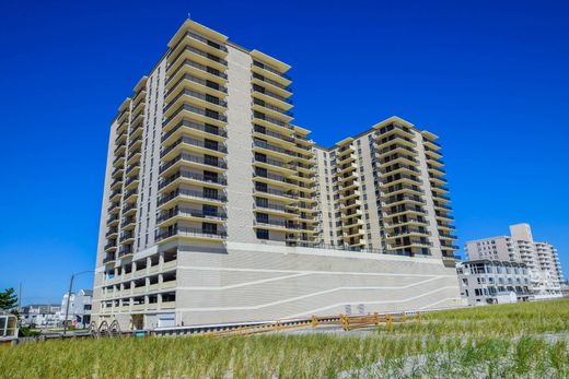 Apartment in Margate City, Atlantic County