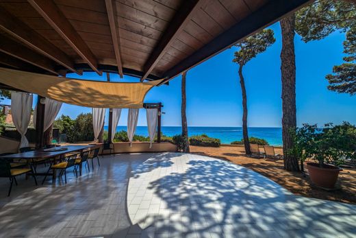 Villa in Pula, Provincia di Cagliari