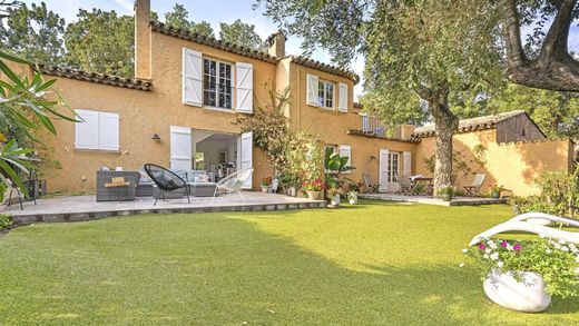 Luxury home in Grimaud, Var