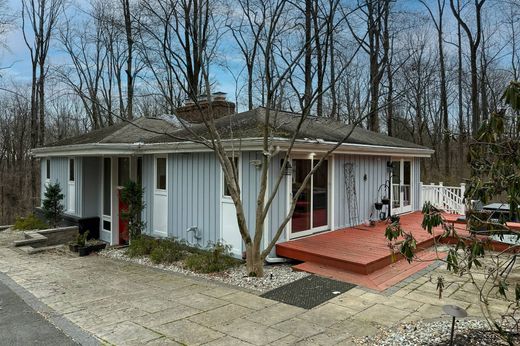 Detached House in Princeton, Mercer County