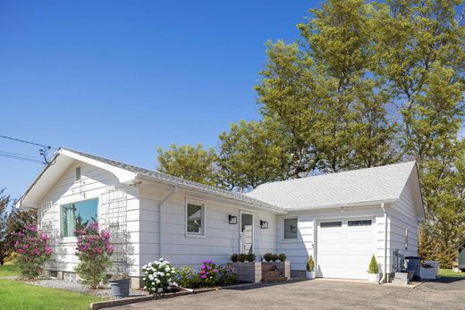 Laurel, Suffolk Countyの一戸建て住宅