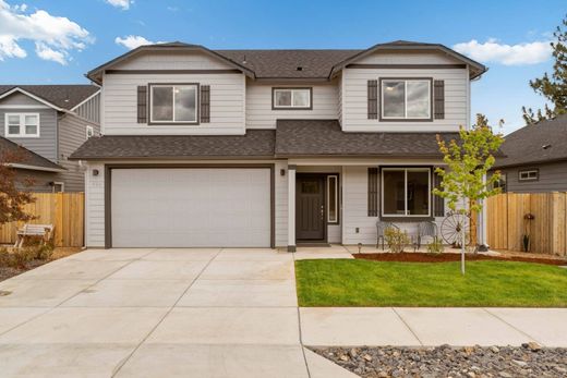 Luxury home in Sisters, Deschutes County