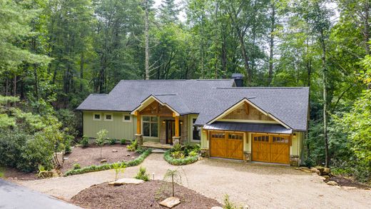 Dom jednorodzinny w Sapphire, Transylvania County