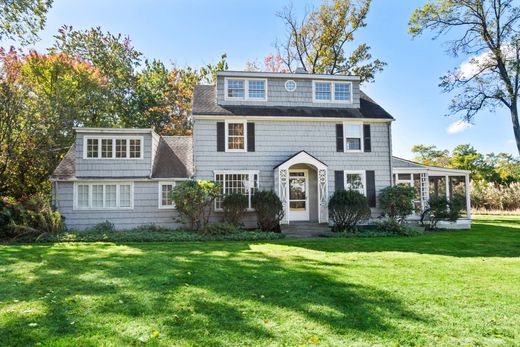 Detached House in Roslyn, Nassau County