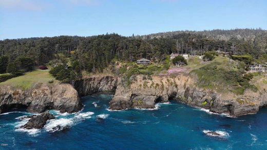 Land in Little River, Mendocino County