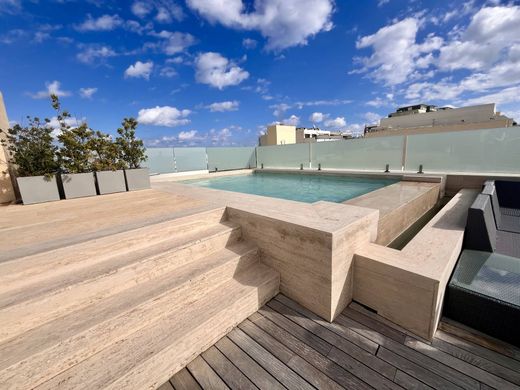 Dublex Sliema, Tas-Sliema