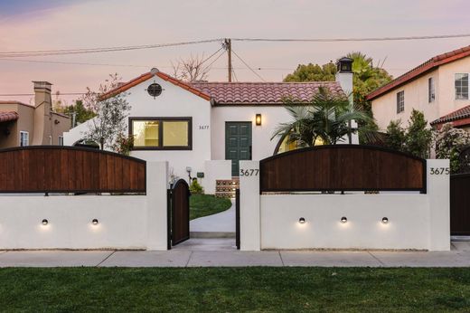 ロサンゼルス, Los Angeles Countyの一戸建て住宅