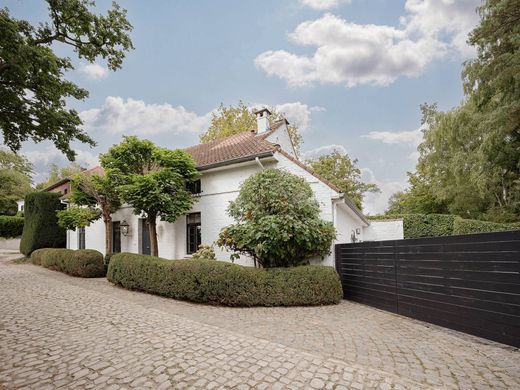 Vrijstaand huis in Lasne, Province du Brabant Wallon
