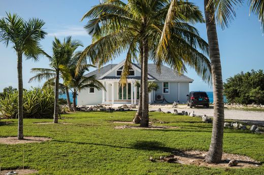 Detached House in James Cistern, North Eleuthera District