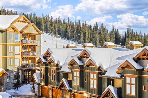 Apartment in Big White Ski, British Columbia