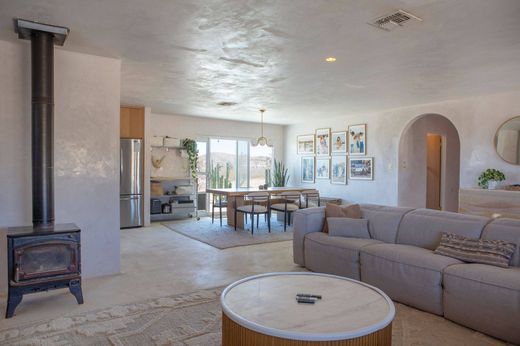 Detached House in Yucca Valley, San Bernardino County