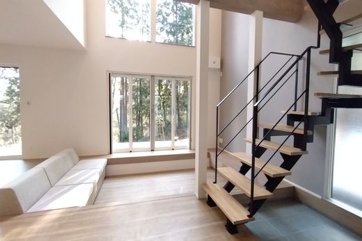 Detached House in Hakone, Ashigarashimo-gun