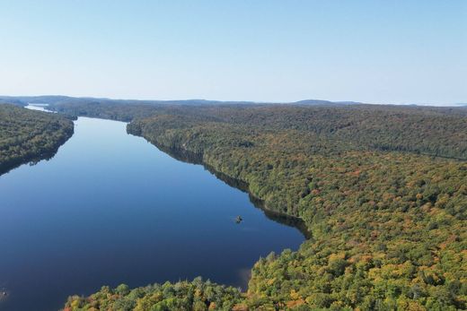‏קרקע ב  La Minerve, Laurentides