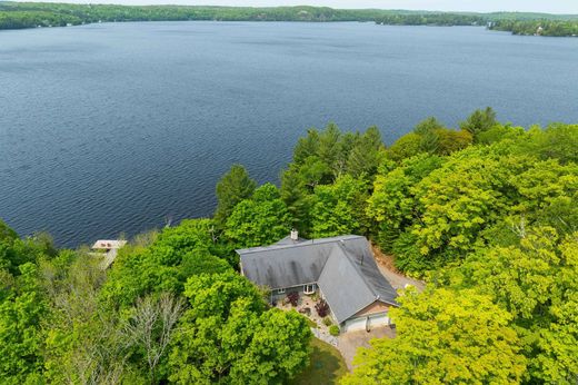 Detached House in Wisemans Corners, Parry Sound District