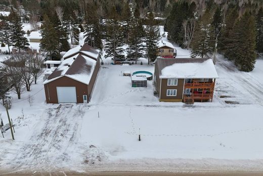 Detached House in Sainte-Côme, Lanaudière