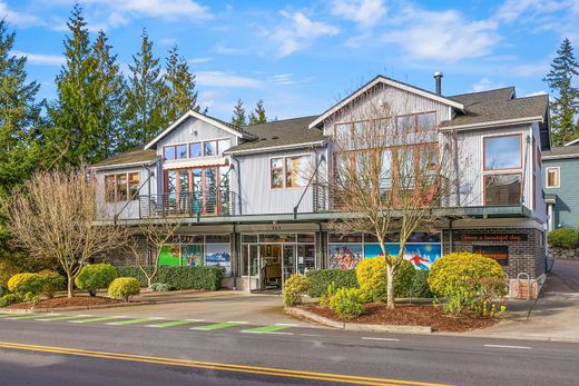 Apartment / Etagenwohnung in Bainbridge Island, Kitsap County