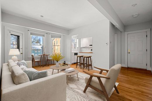 Apartment in Newburyport, Essex County