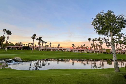 Apartment in Palm Desert, Riverside County