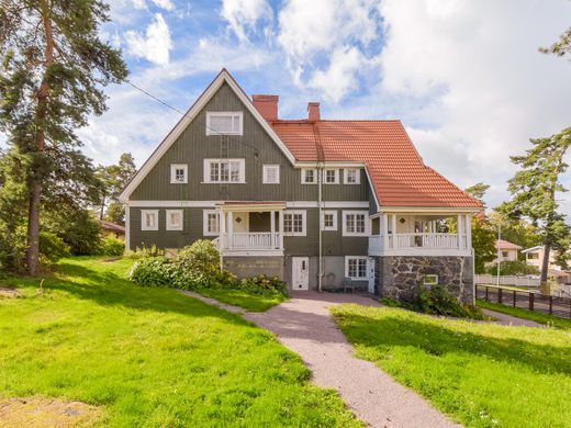 Luxury Homes Finland for sale - Prestigious Villas and Apartments in ...