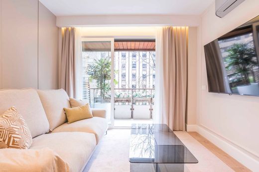 Apartment / Etagenwohnung in Madrid, Provinz Madrid