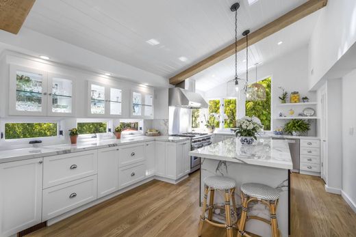 Detached House for sale in Los Angeles