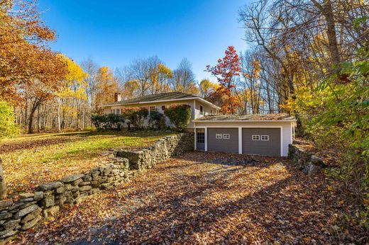 Detached House in Morris, Litchfield County
