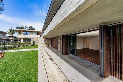 Apartment / Etagenwohnung in Cascais e Estoril, Cascais