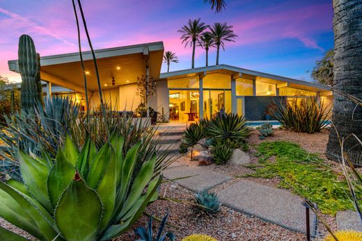 Detached House in Paradise Valley, Maricopa County