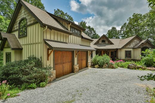 Detached House in Cullowhee, Jackson County