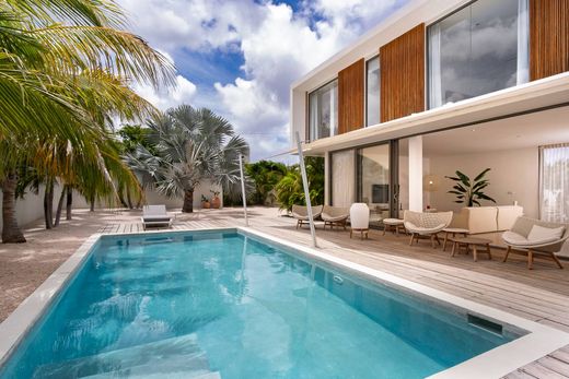 Vrijstaand huis in Jan Thiel